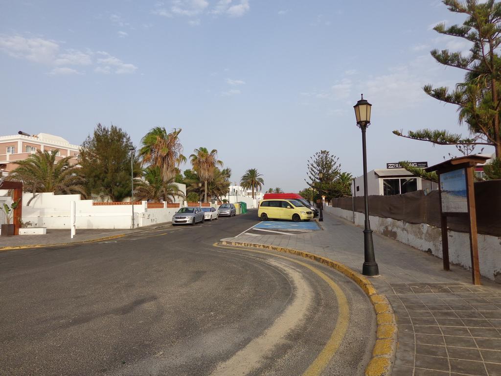Habitaciones Residencial Corralejo Centro Playa Exterior foto