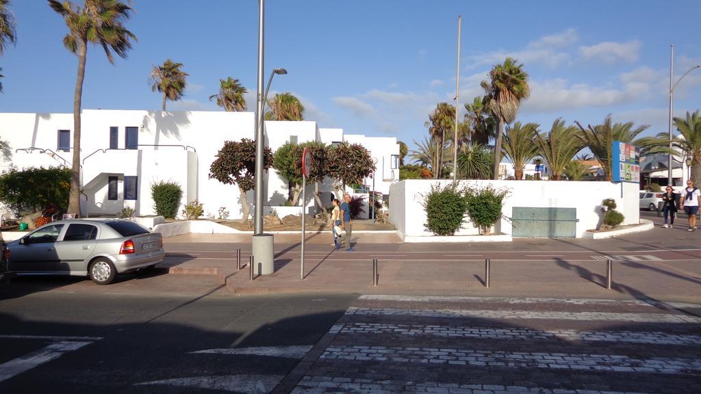 Habitaciones Residencial Corralejo Centro Playa Exterior foto